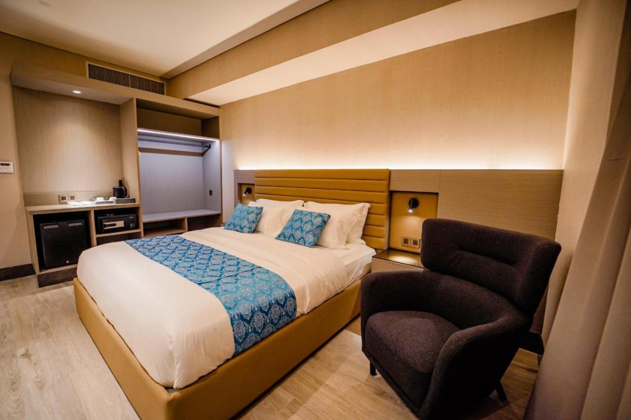 Bayprime Hotel Paranaque City Kültér fotó